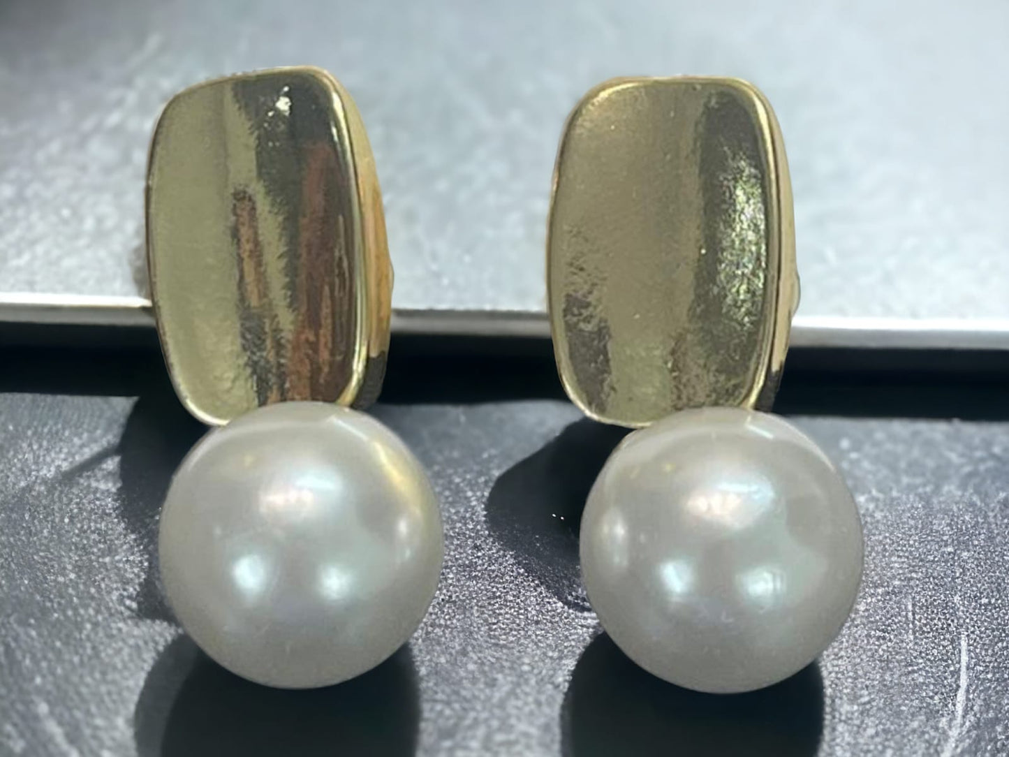 Pearl White Earrings